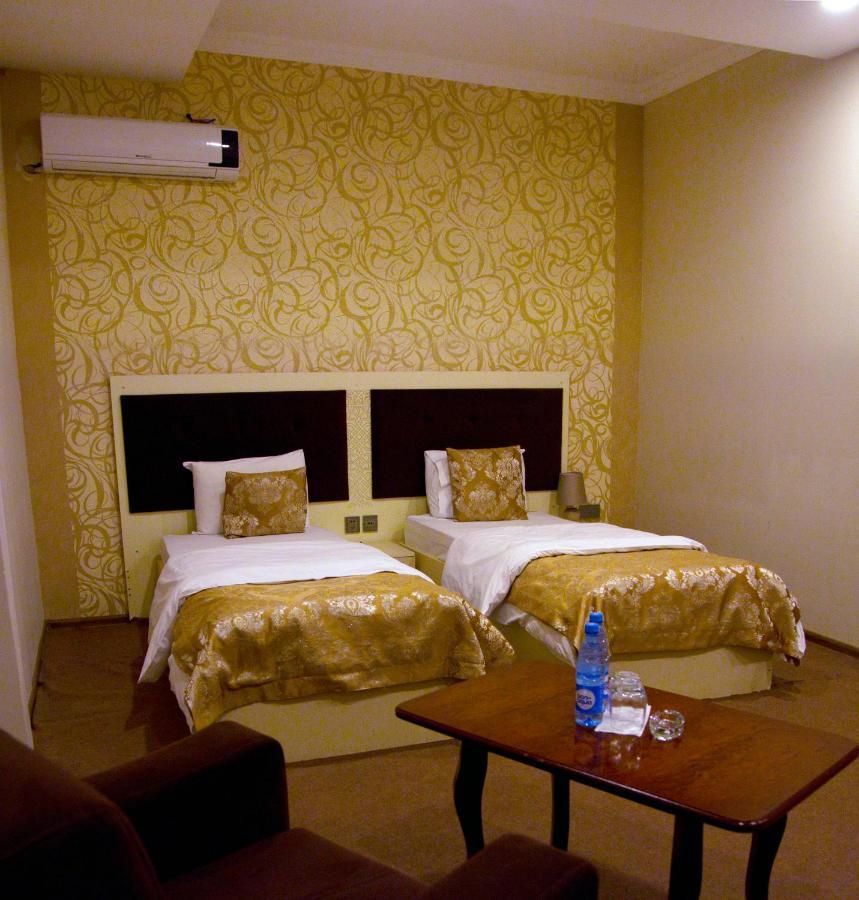 Center Khagani Hotel Baku Exterior foto